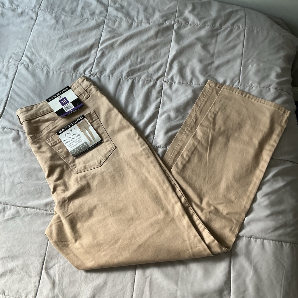 Bandolino Women’s Khaki Chinos